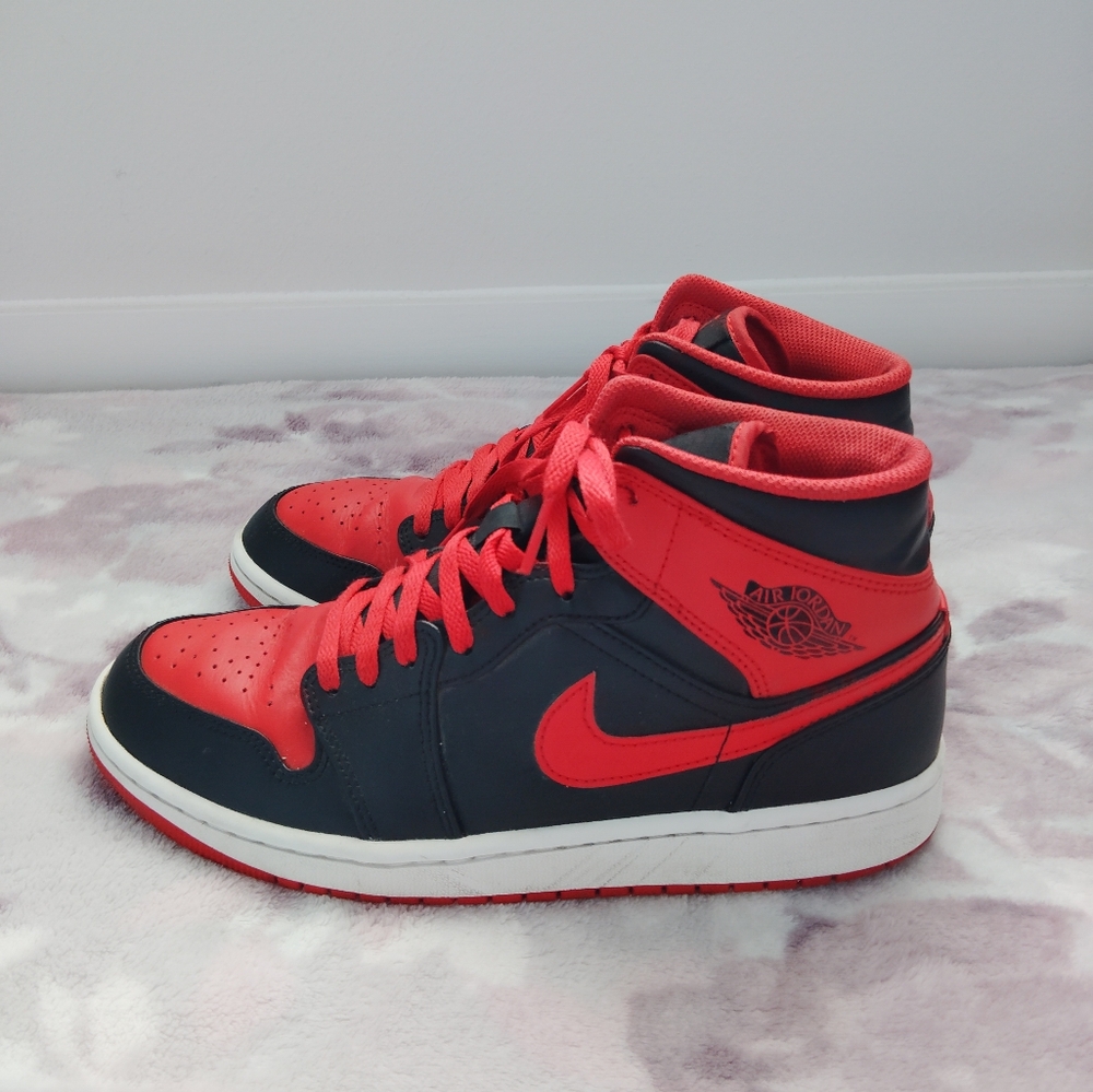 Nike Air Jordan 1 Mid Black Red Sneakers - Picture 4 of 7
